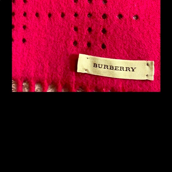 NWOT FUSCHIA BURBERRY SCARVE NO FLAWS!! - Picture 7 of 12